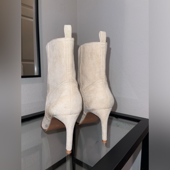 Lulus Luglyn Bone Color Block Suede Pointed-Toe Ankle
Booties - Picture 9 of 11